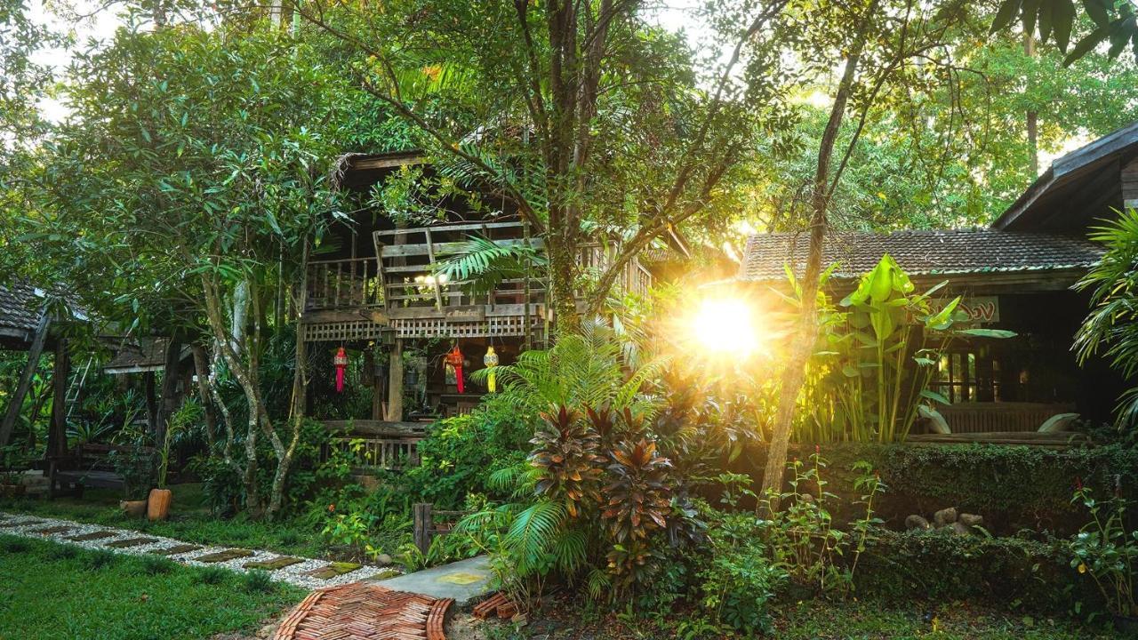 Tongluang Inthanon Homestay โต้งหลวงอินทนนท์โฮมสเตย์ Chom Thong Extérieur photo