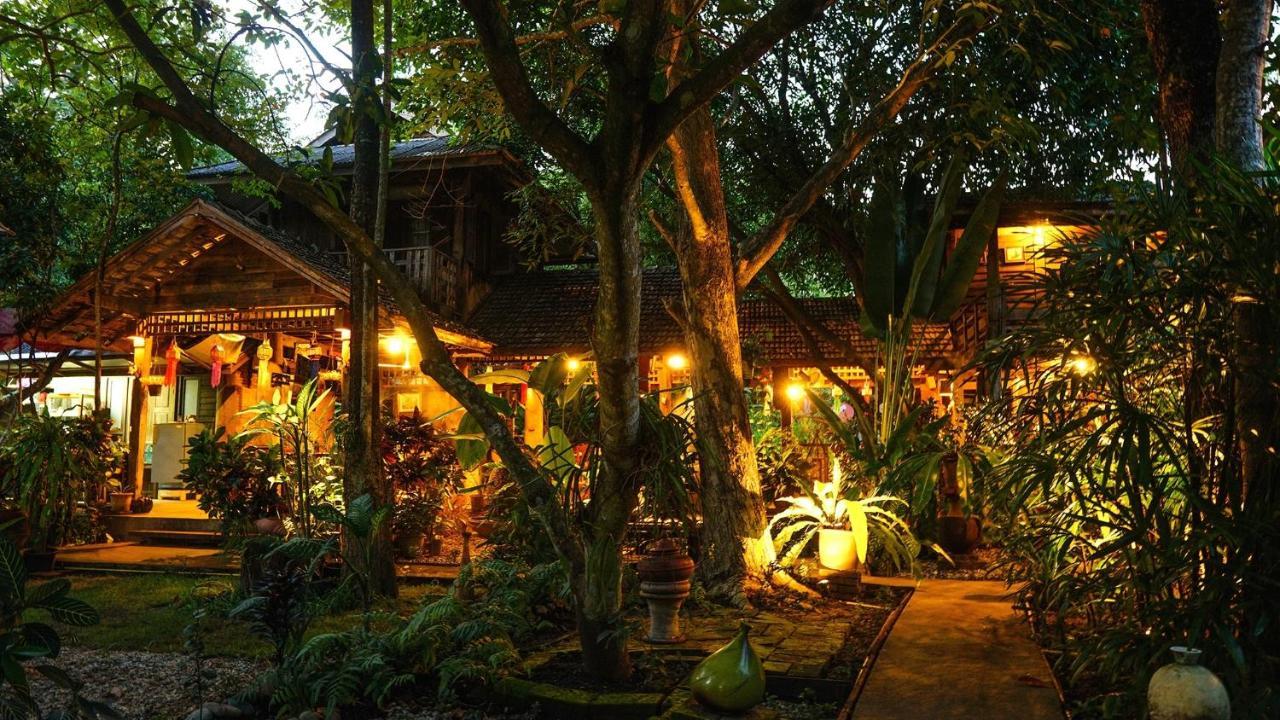 Tongluang Inthanon Homestay โต้งหลวงอินทนนท์โฮมสเตย์ Chom Thong Extérieur photo
