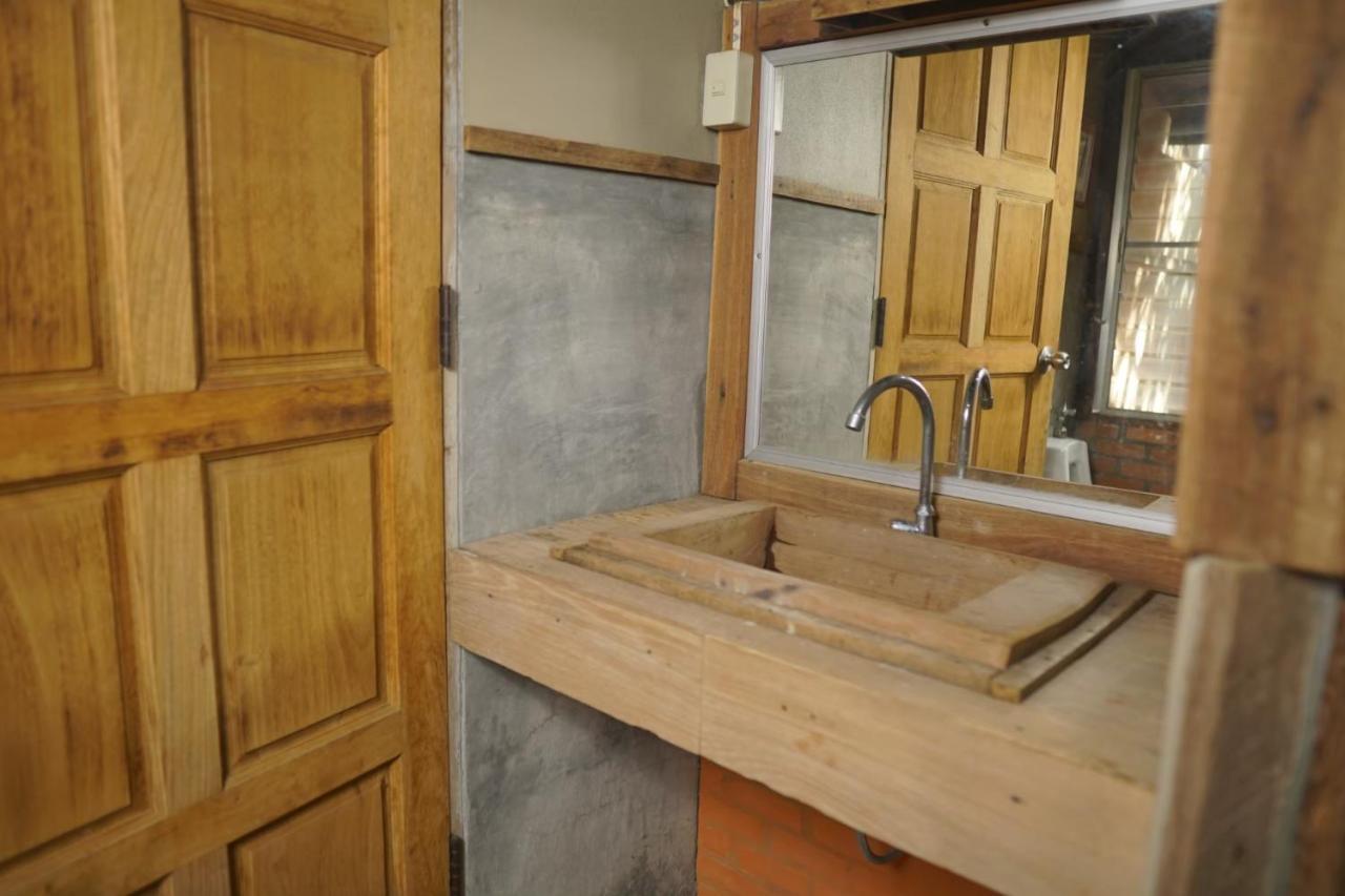 Tongluang Inthanon Homestay โต้งหลวงอินทนนท์โฮมสเตย์ Chom Thong Extérieur photo